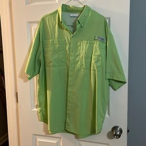 Men’s Columbia button up